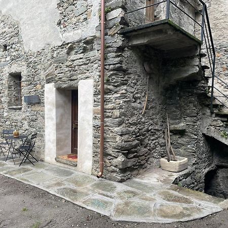 ArnadLa Torre Colombaia - Monumento Del 1400アパートメント エクステリア 写真