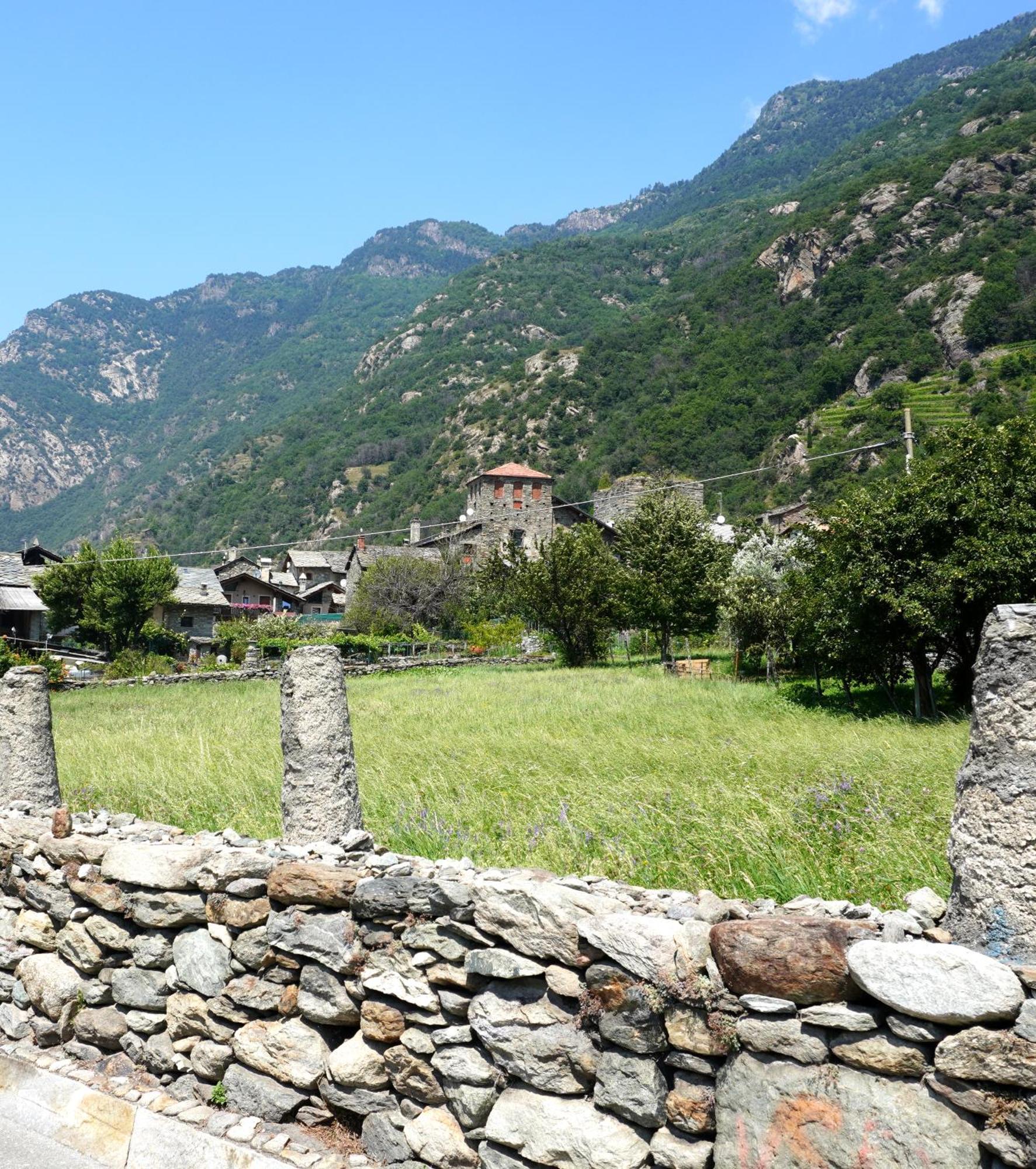 ArnadLa Torre Colombaia - Monumento Del 1400アパートメント エクステリア 写真